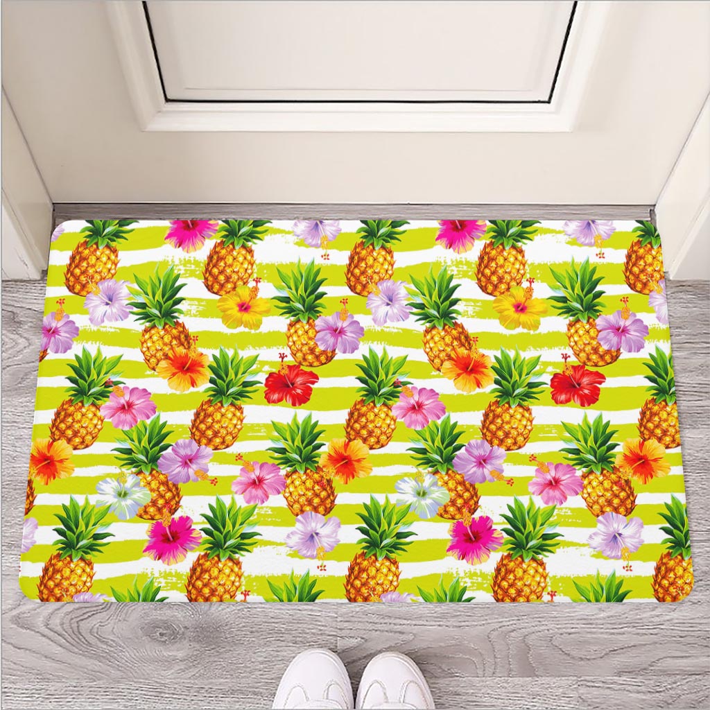 Yellow Striped Pineapple Pattern Print Rubber Doormat