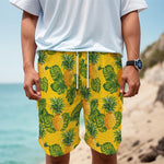Yellow Tropical Pineapple Pattern Print Men's Cargo Shorts