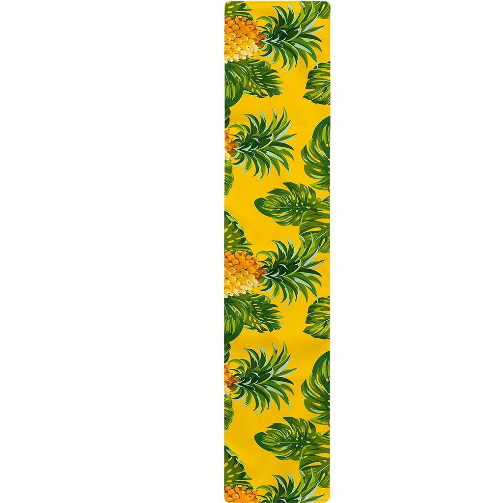 Yellow Tropical Pineapple Pattern Print Table Runner