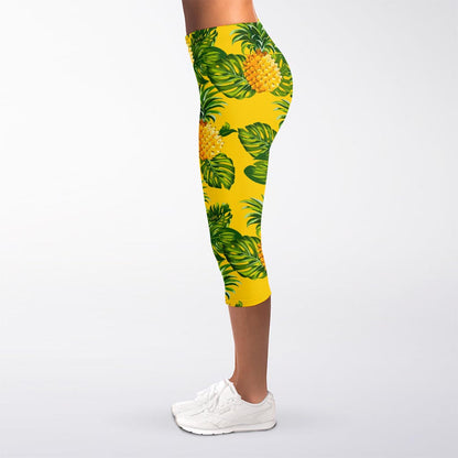 Yellow Tropical Pineapple Pattern Print Women's Capri Leggings