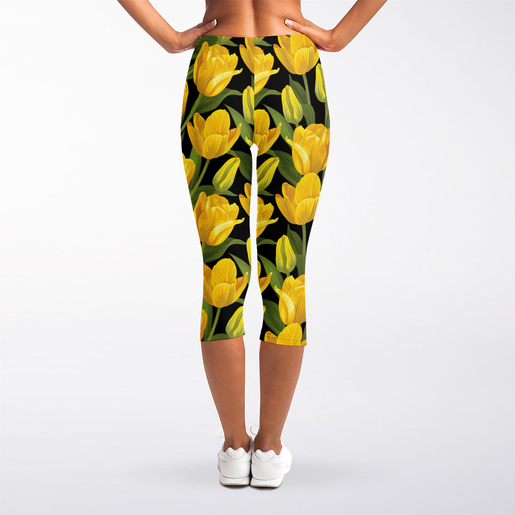 Yellow Tulip Pattern Print Women's Capri Leggings
