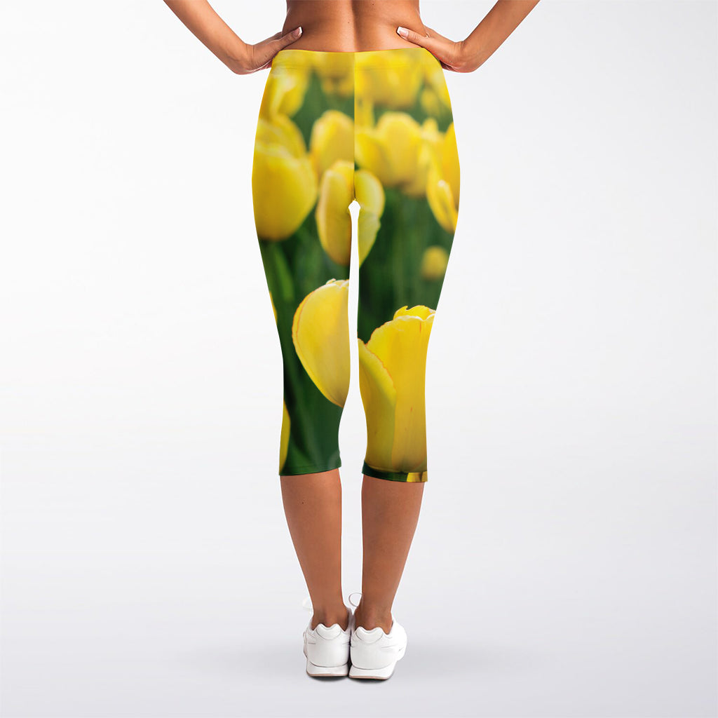 Yellow Tulip Print Women's Capri Leggings