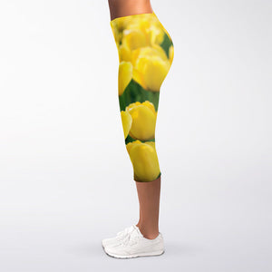 Yellow Tulip Print Women's Capri Leggings