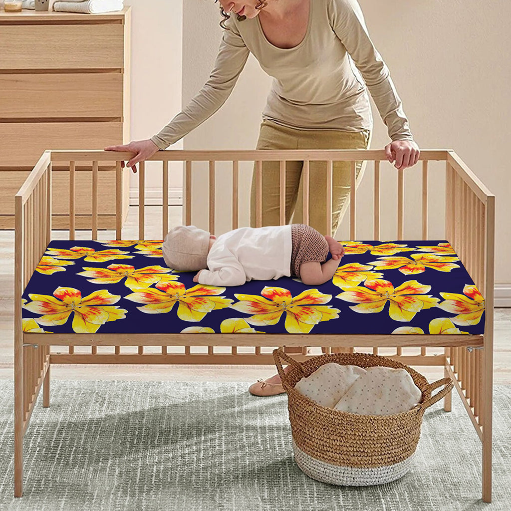 Yellow Watercolor Lily Pattern Print Baby Crib Sheet