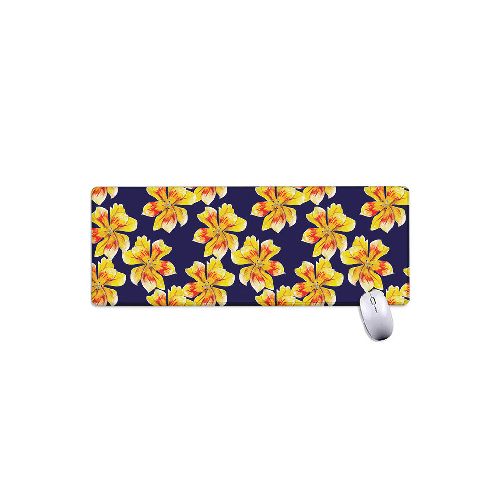 Yellow Watercolor Lily Pattern Print Extended Mouse Pad