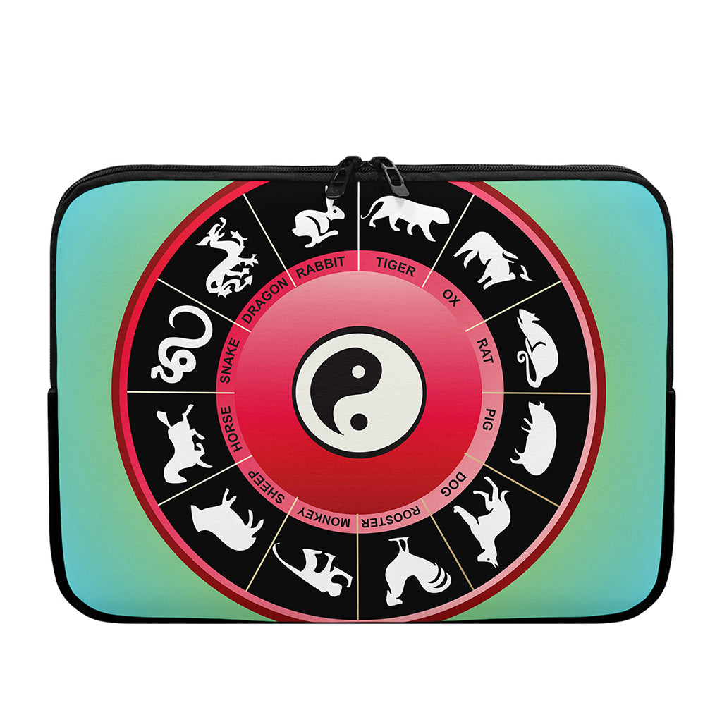 Yin Yang Chinese Zodiac Signs Print Laptop Sleeve