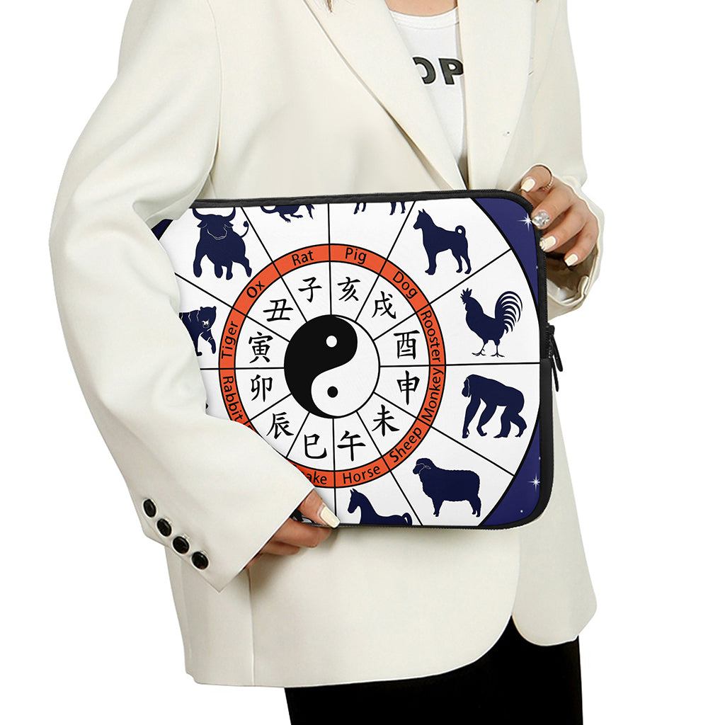 Yin Yang Chinese Zodiac Wheel Print Laptop Sleeve