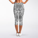 Zentangle Floral Pattern Print Women's Capri Leggings