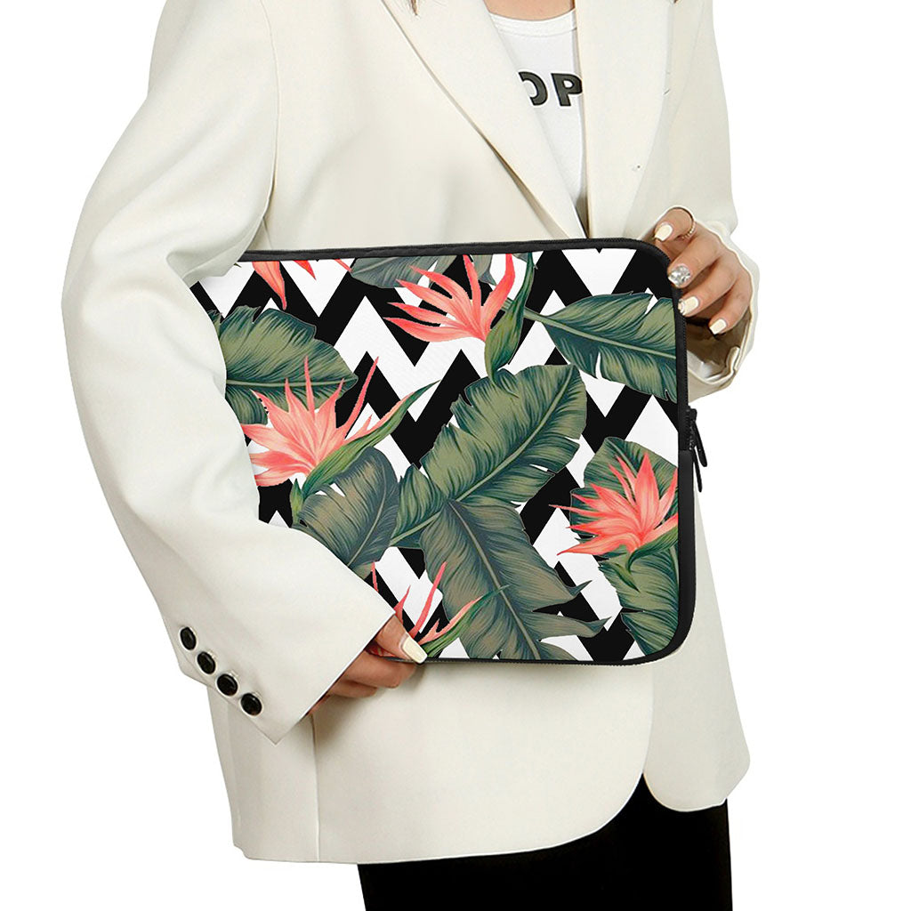 Zig Zag Tropical Pattern Print Laptop Sleeve