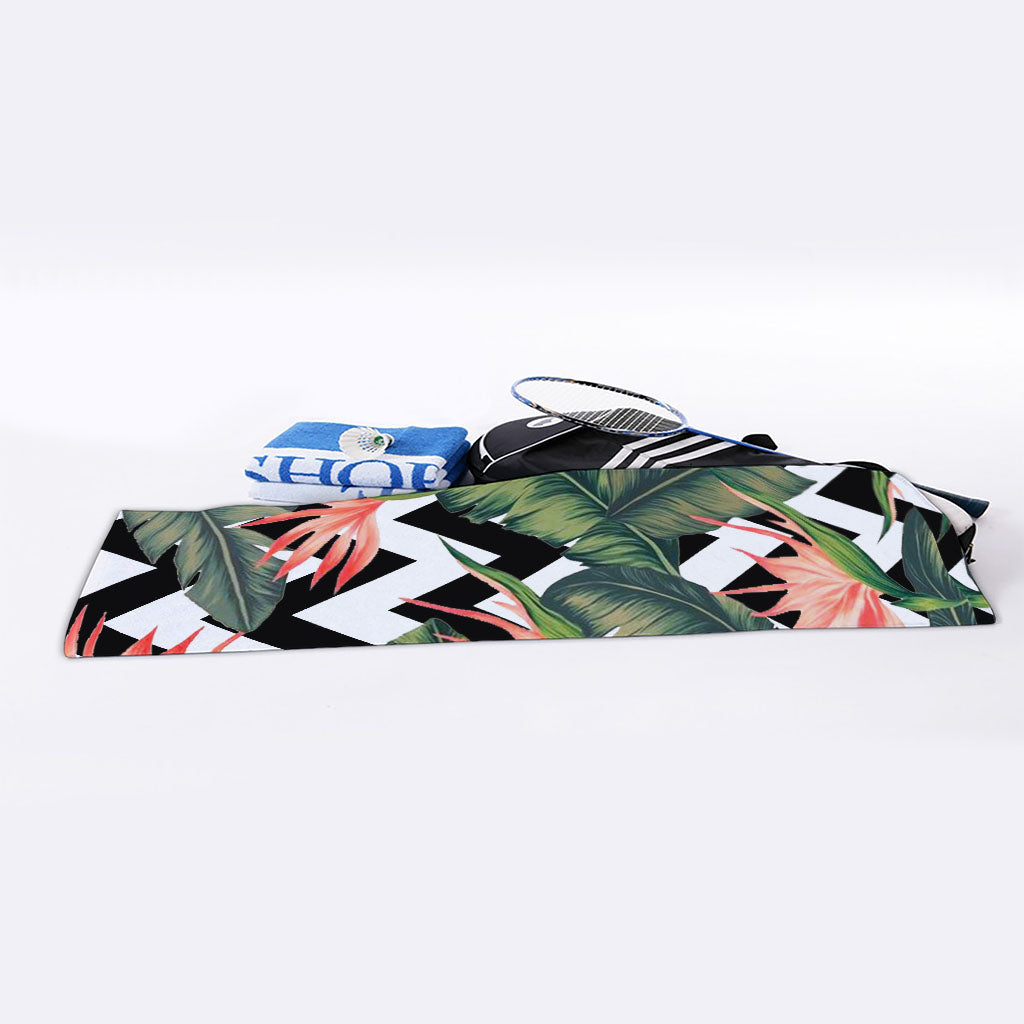 Zig Zag Tropical Pattern Print Sports Towel