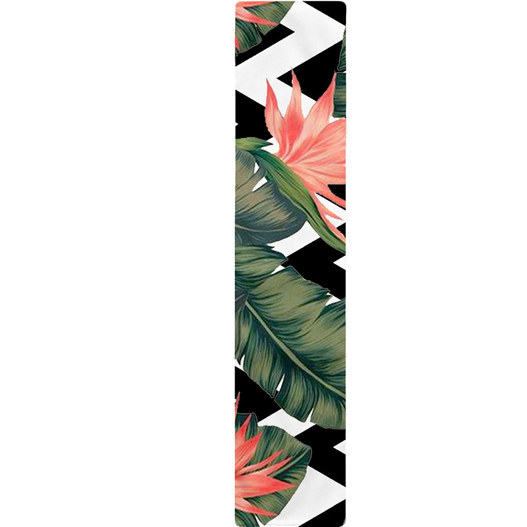 Zig Zag Tropical Pattern Print Table Runner