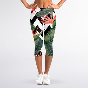 Zig Zag Tropical Pattern Print Women's Capri Leggings