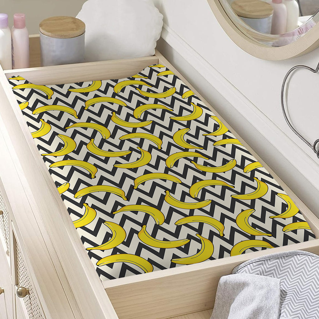 Zigzag Banana Pattern Print Changing Pad Cover