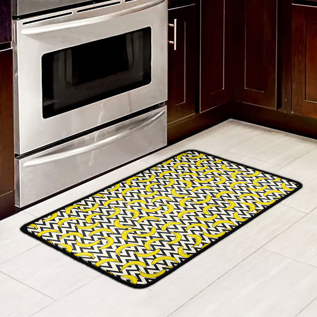 Zigzag Banana Pattern Print Kitchen Mat