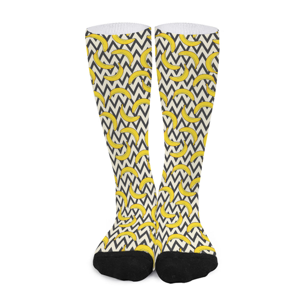 Zigzag Banana Pattern Print Long Socks