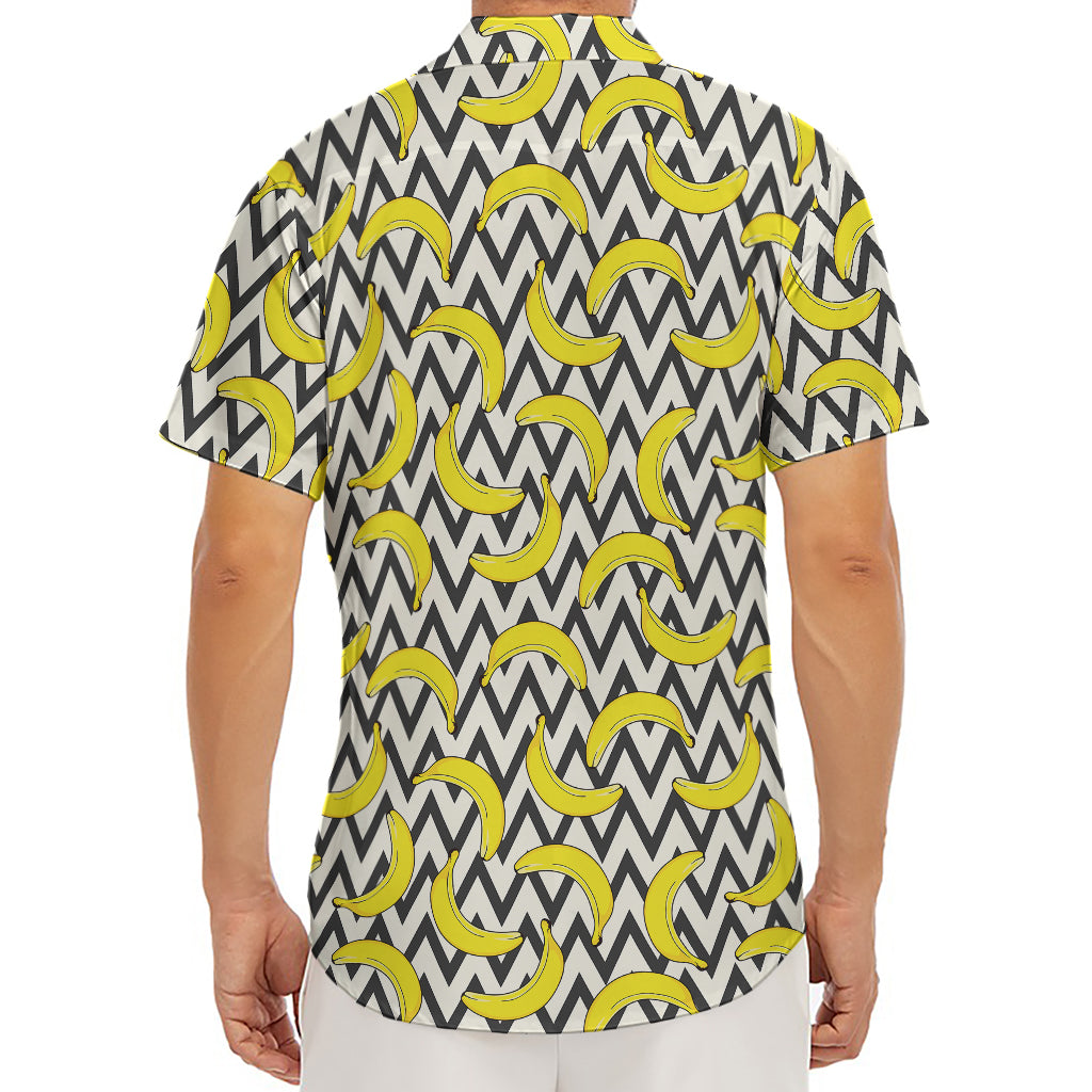 Zigzag Banana Pattern Print Men's Deep V-Neck Shirt