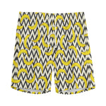 Zigzag Banana Pattern Print Men's Sports Shorts