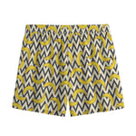 Zigzag Banana Pattern Print Mesh Shorts