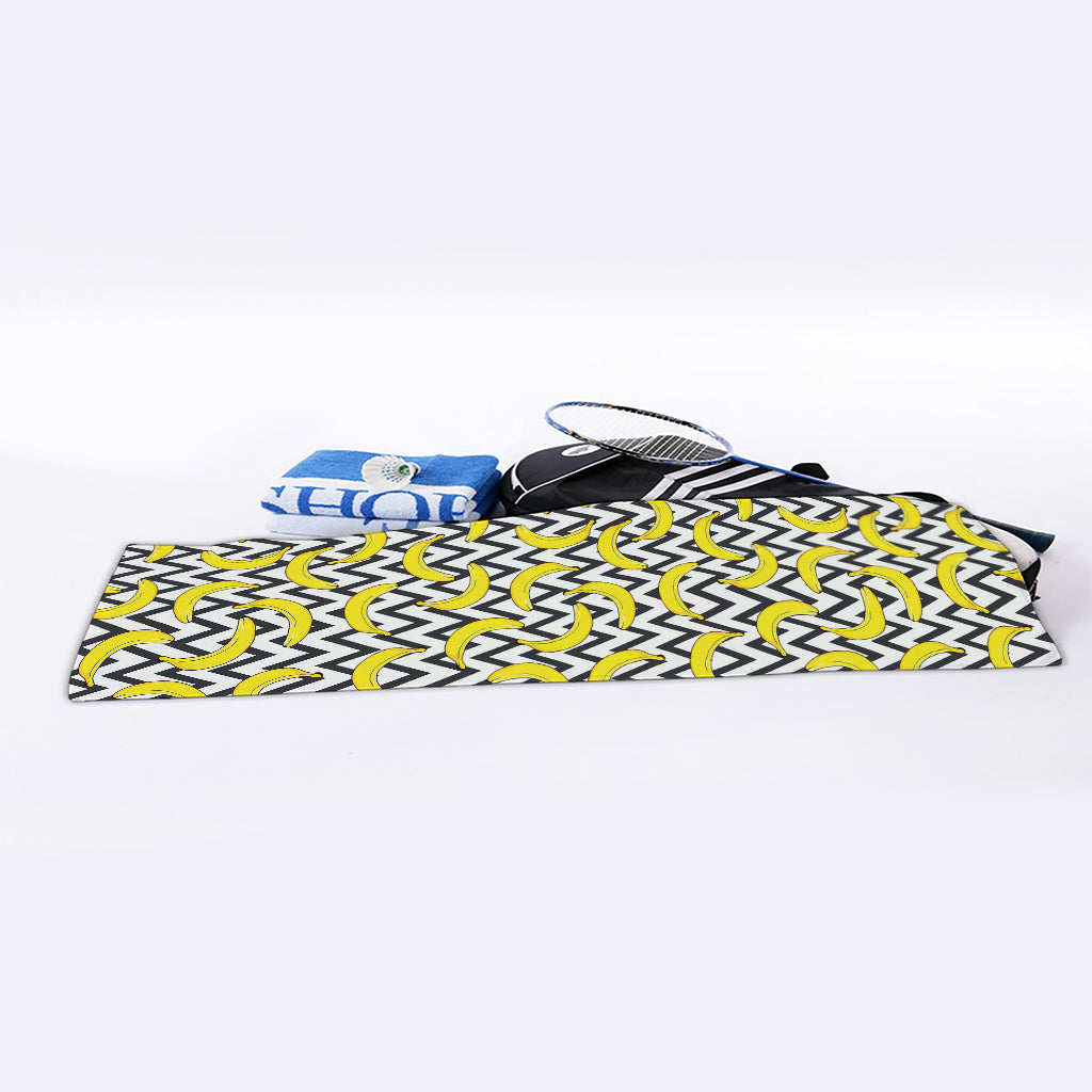 Zigzag Banana Pattern Print Sports Towel