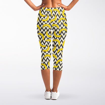 Zigzag Banana Pattern Print Women's Capri Leggings