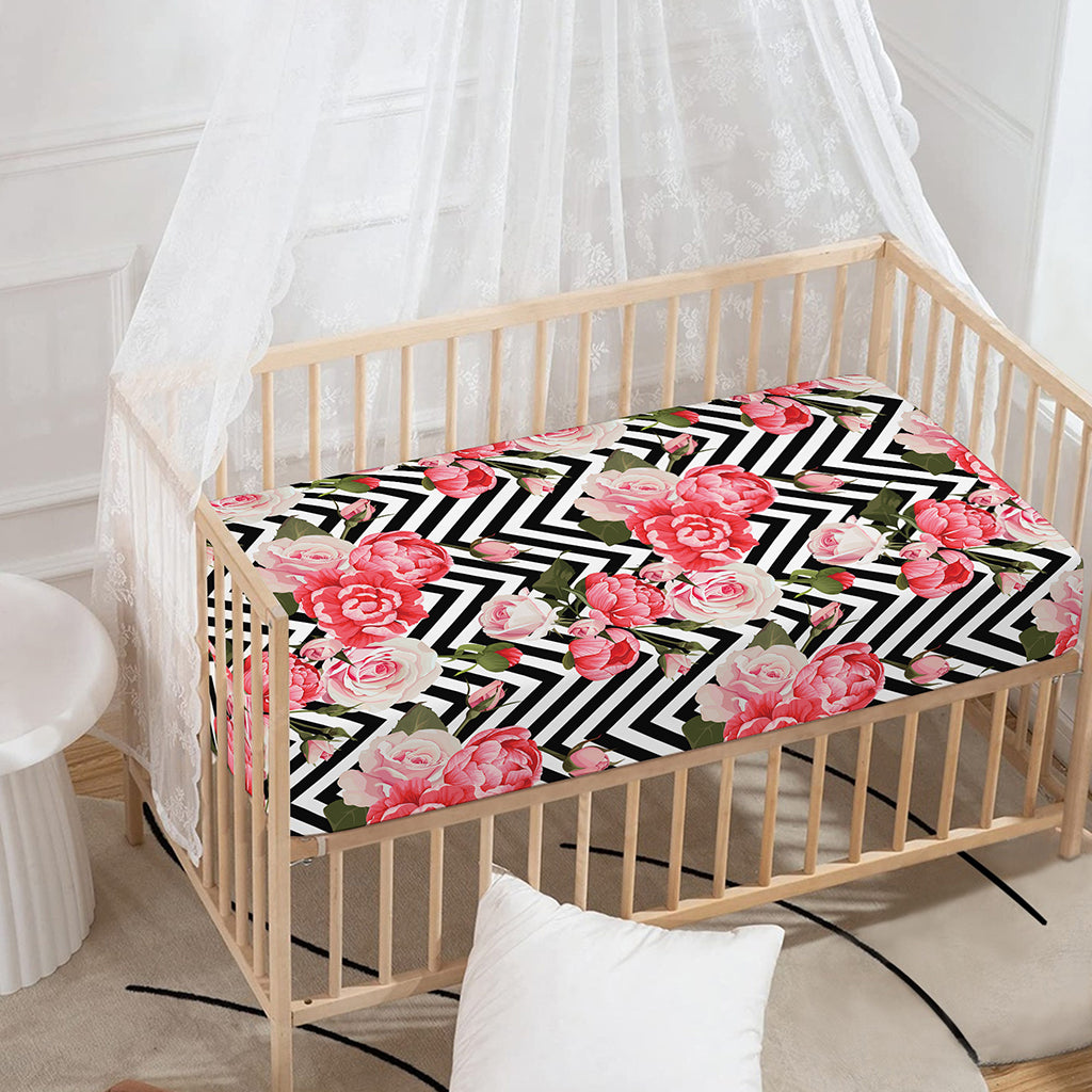 Zigzag Peony And Rose Pattern Print Baby Crib Sheet