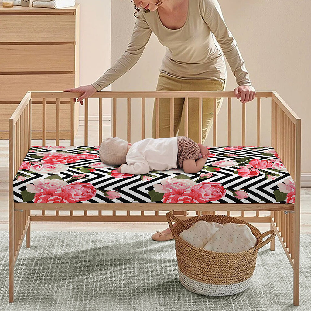 Zigzag Peony And Rose Pattern Print Baby Crib Sheet