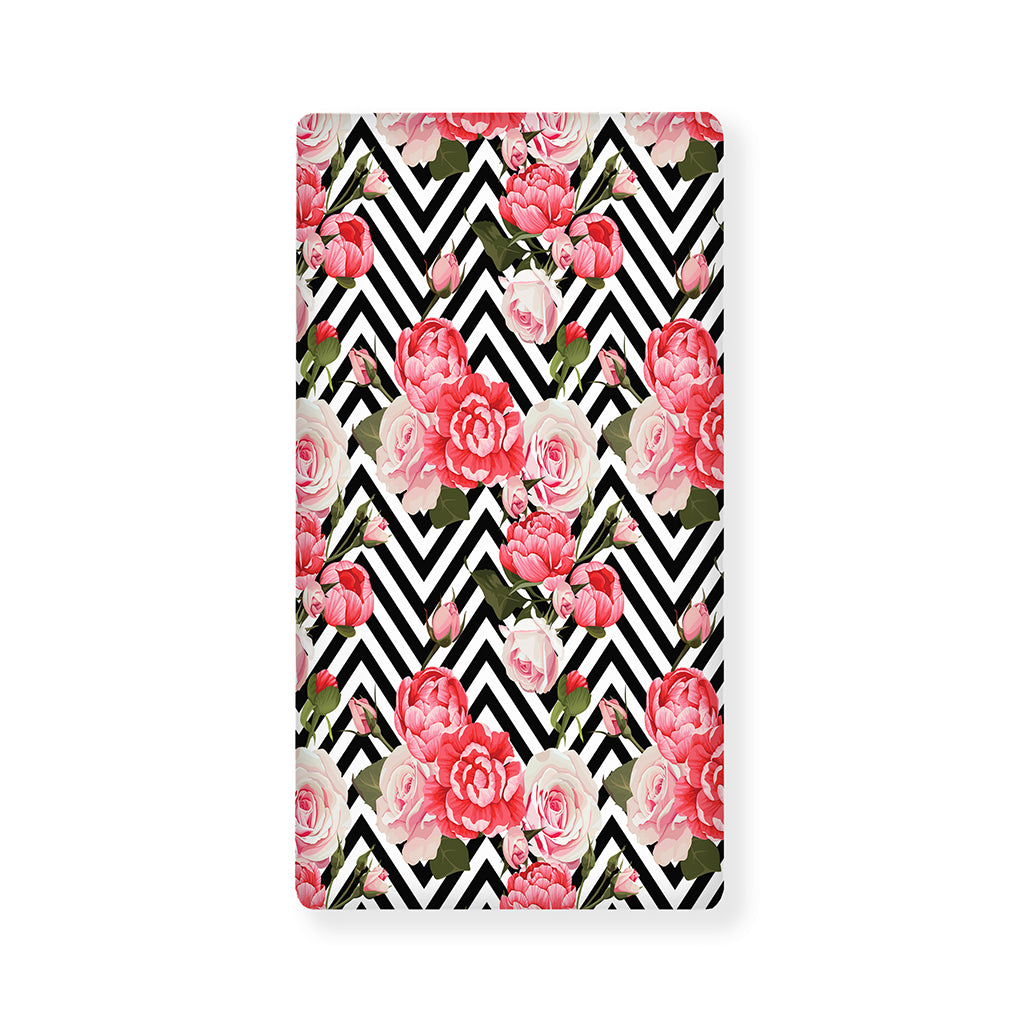 Zigzag Peony And Rose Pattern Print Baby Crib Sheet