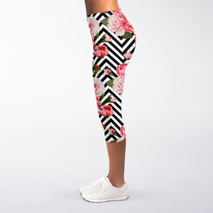Zigzag Peony And Rose Pattern Print Women's Capri Leggings