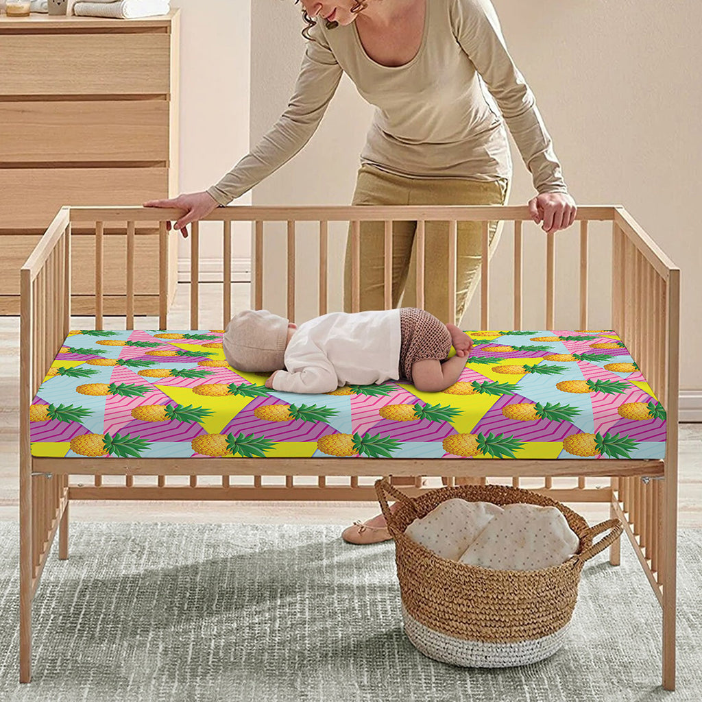 Zigzag Pineapple Pattern Print Baby Crib Sheet