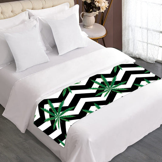 Zigzag Weed Pattern Print Bed Runner