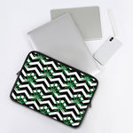 Zigzag Weed Pattern Print Laptop Sleeve