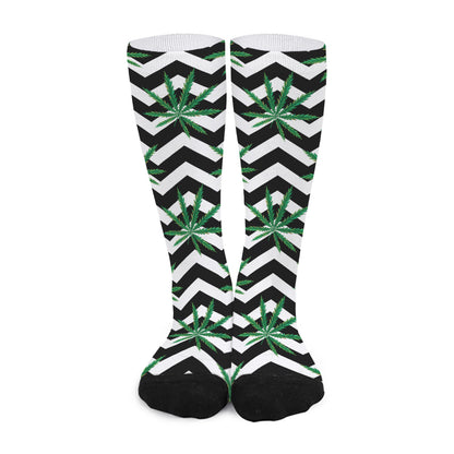 Zigzag Weed Pattern Print Long Socks