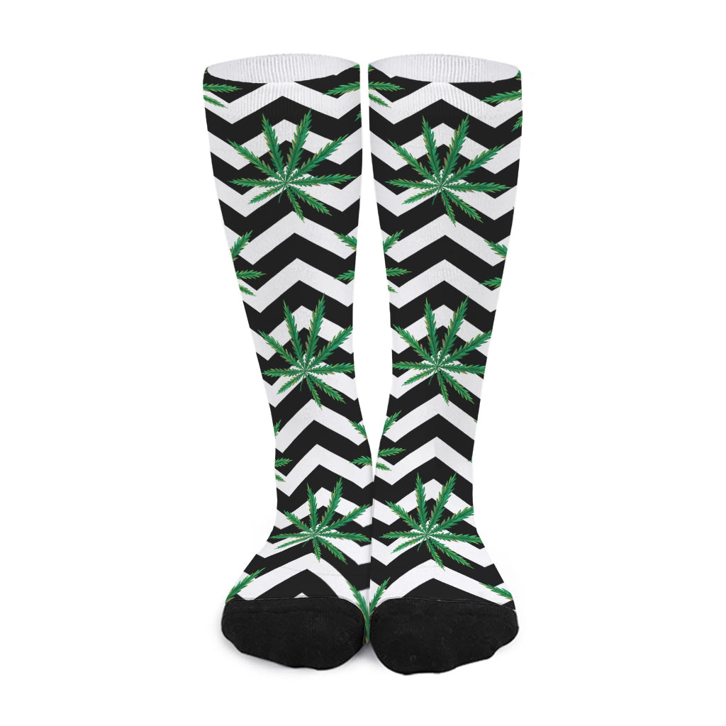 Zigzag Weed Pattern Print Long Socks