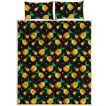 8-Bit Pixel Pineapple Print Quilt Bed Set