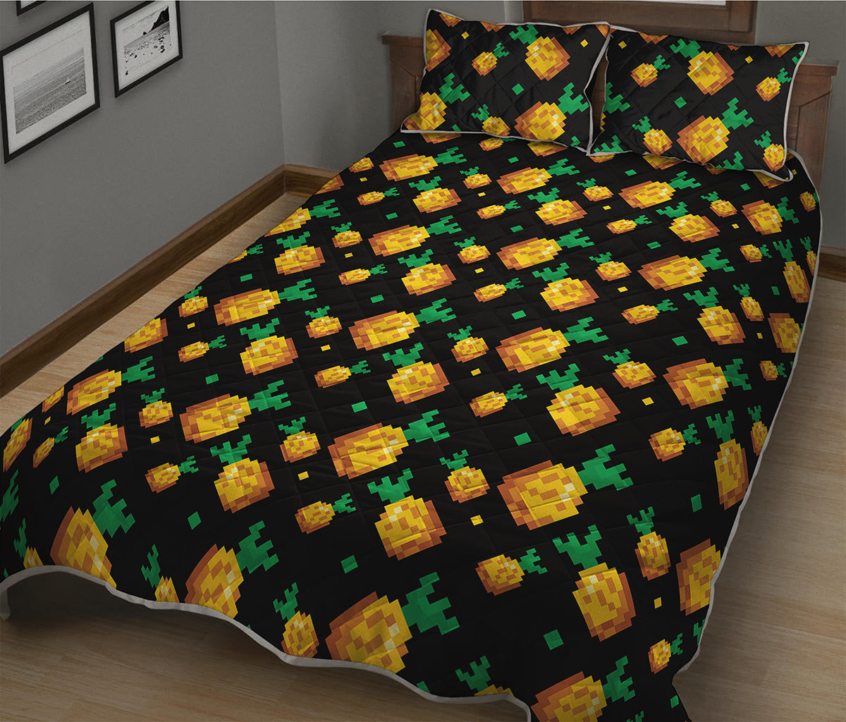 8-Bit Pixel Pineapple Print Quilt Bed Set