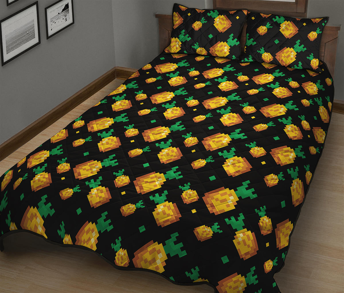 8-Bit Pixel Pineapple Print Quilt Bed Set