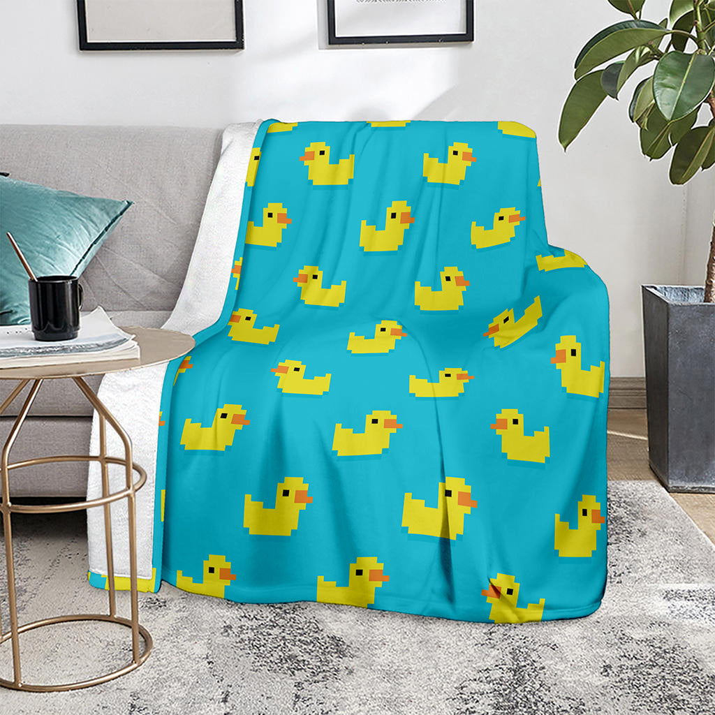 8-Bit Rubber Duck Pattern Print Blanket