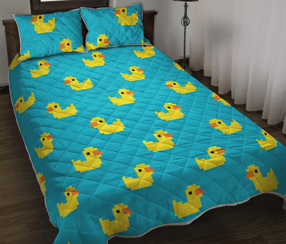 8-Bit Rubber Duck Pattern Print Quilt Bed Set