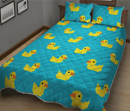8-Bit Rubber Duck Pattern Print Quilt Bed Set