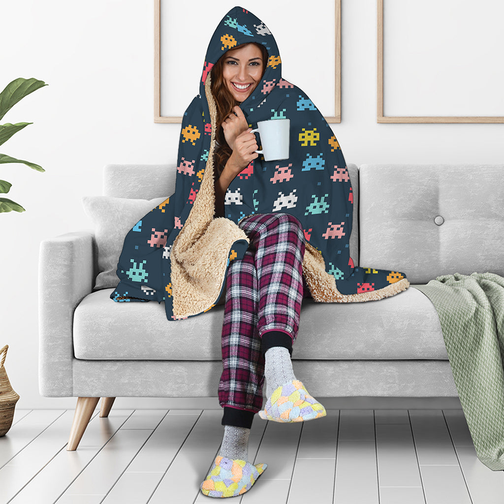 8-Bit Video Game Monsters Pattern Print Hooded Blanket