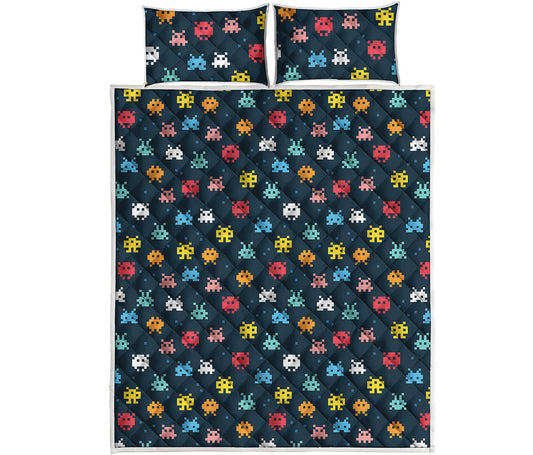 8-Bit Video Game Monsters Pattern Print Quilt Bed Set