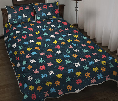 8-Bit Video Game Monsters Pattern Print Quilt Bed Set