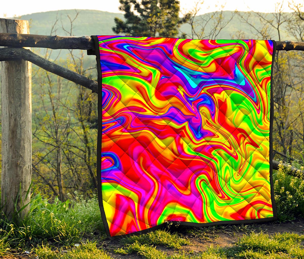 Abstract Colorful Liquid Trippy Print Quilt