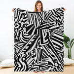 Abstract Dazzle Pattern Print Blanket