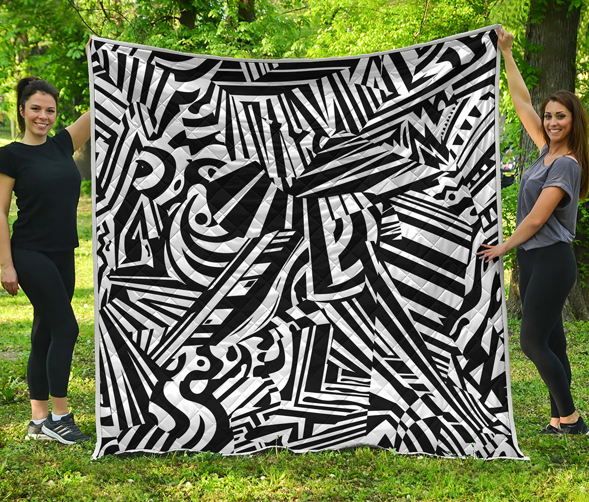 Abstract Dazzle Pattern Print Quilt
