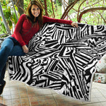 Abstract Dazzle Pattern Print Quilt