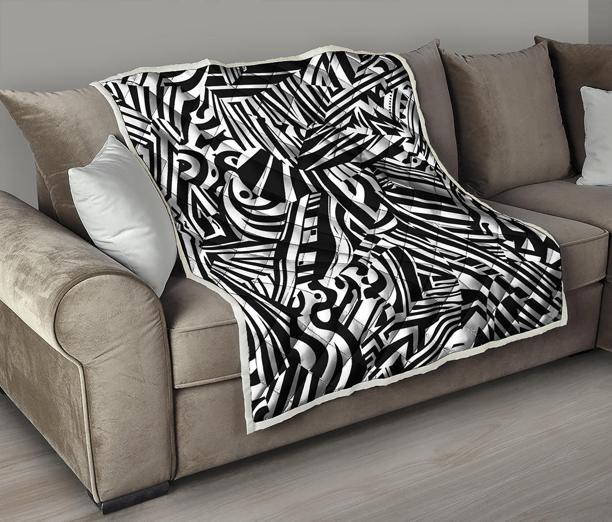 Abstract Dazzle Pattern Print Quilt