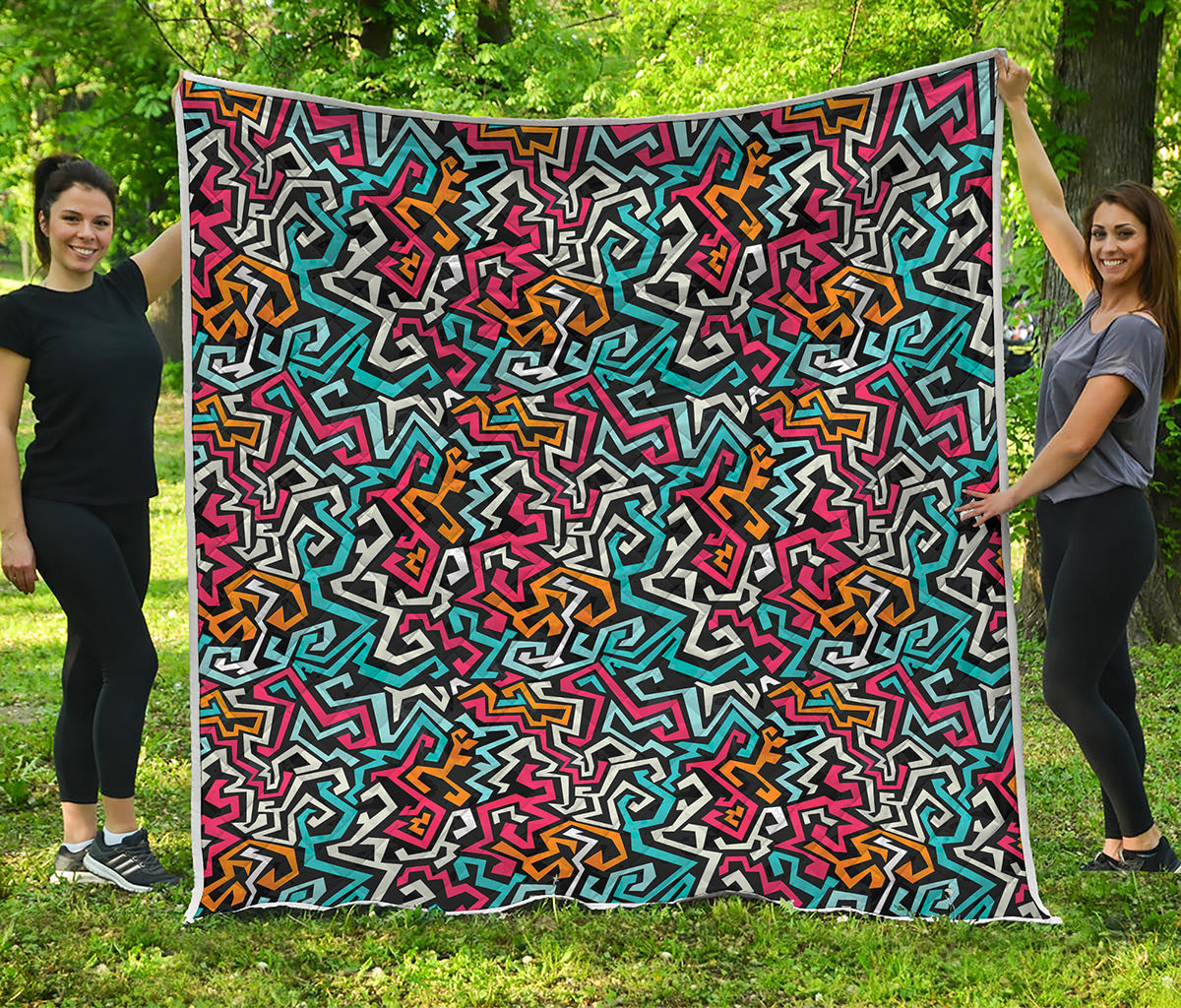 Abstract Funky Pattern Print Quilt