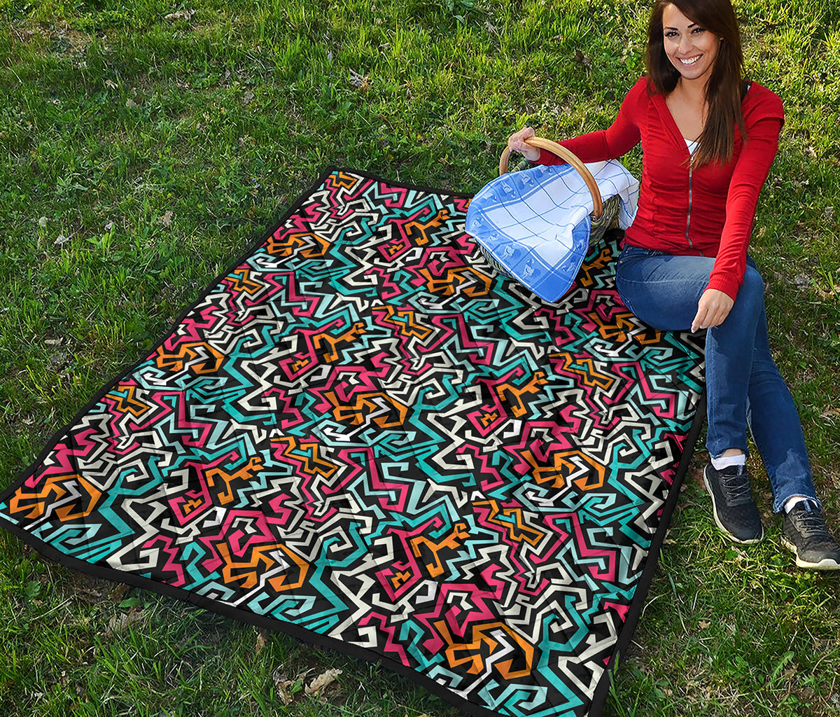 Abstract Funky Pattern Print Quilt