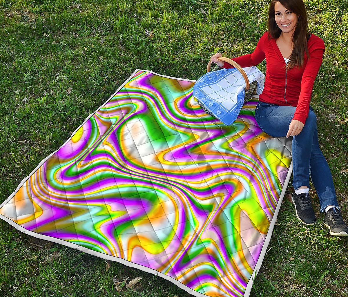 Abstract Holographic Liquid Trippy Print Quilt